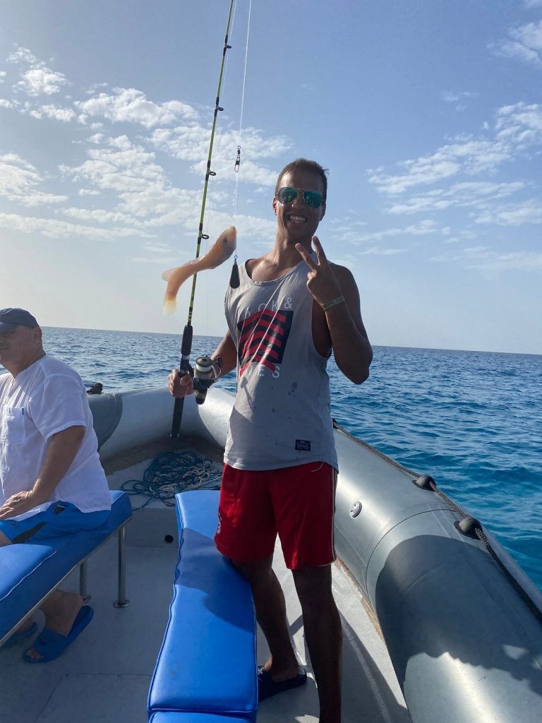 Dolphin Boat Safari Sport Fishing