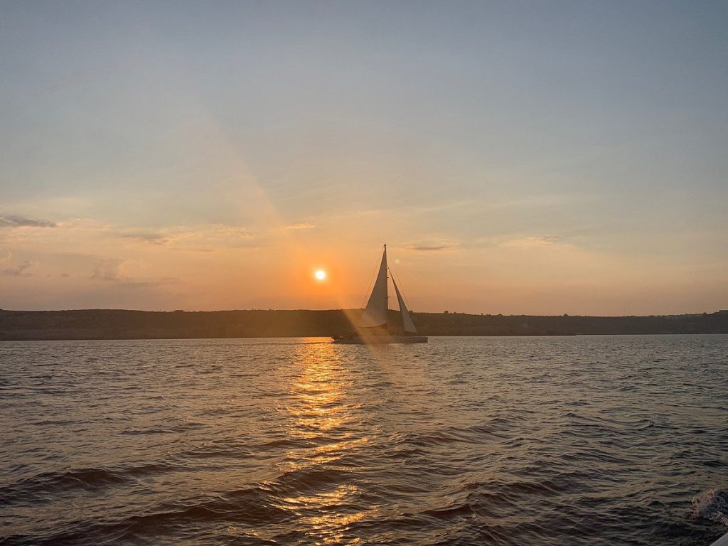 Dolphin Boat Safari Sunset Trip