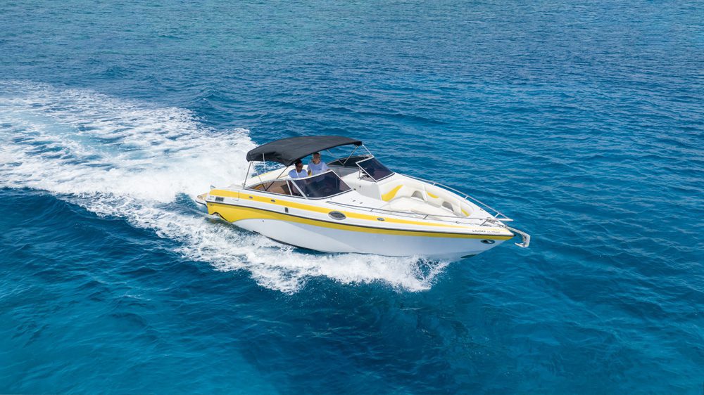 Lauda 32ft Crownline